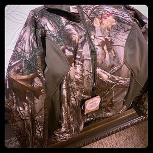 Selling Magellan jacket